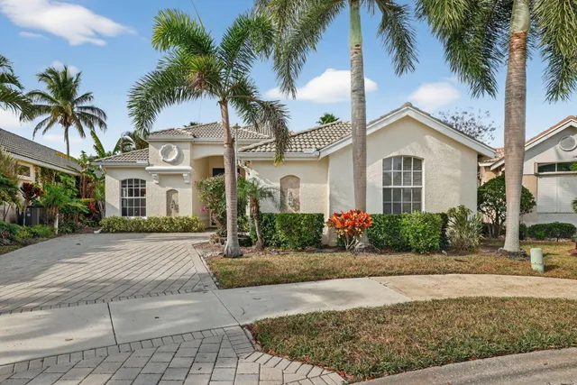 $419,990 | 590 Southwest St Johns Bay, Port St. Lucie, FL 34986