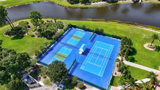 $419,990 | 590 Southwest St Johns Bay, Port St. Lucie, FL 34986