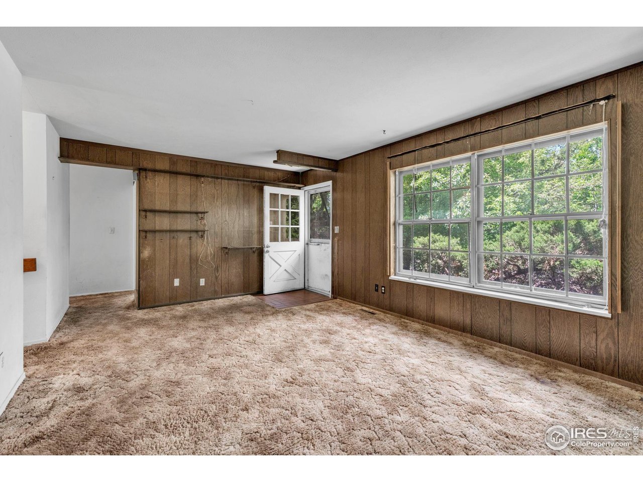 1380 Ithaca Drive Boulder, CO 80305 - Photo 7 of 31 Living room