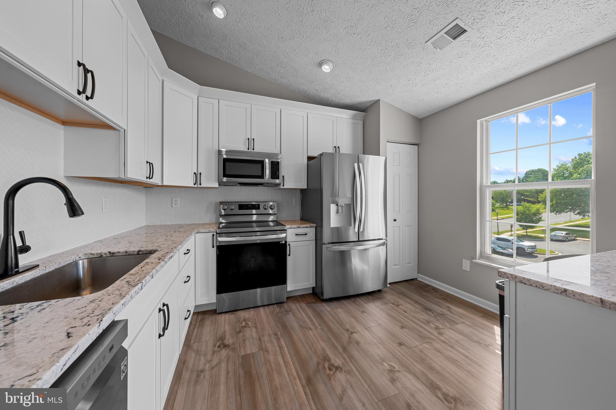 5601 Avonshire Place, Unit M Frederick, MD 21703 - Photo 7 of 27