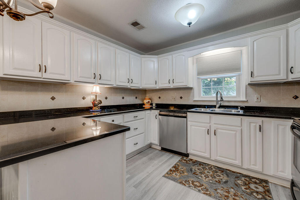 563 Jobe Road Elizabethton, TN 37643 - Photo 15 of 54 014