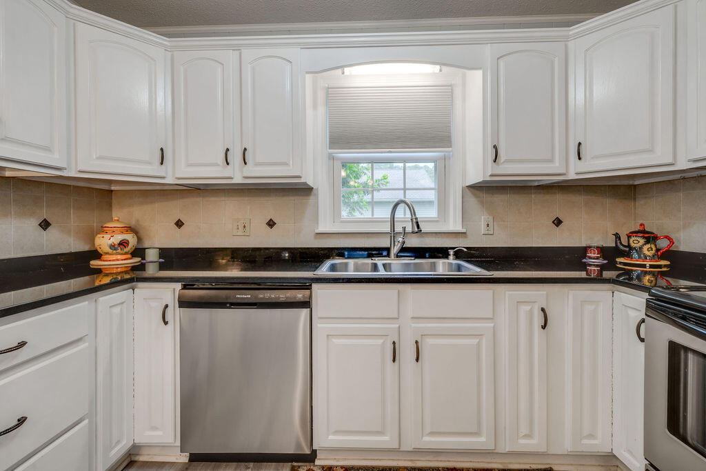 563 Jobe Road Elizabethton, TN 37643 - Photo 17 of 54 016