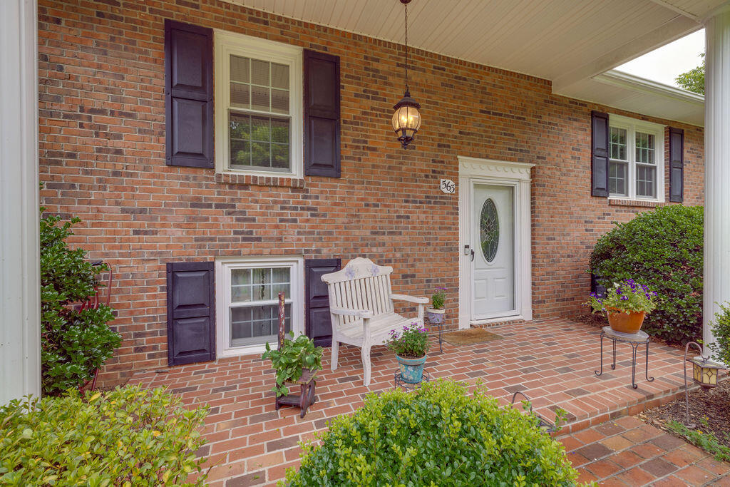 563 Jobe Road Elizabethton, TN 37643 - Photo 5 of 54 004