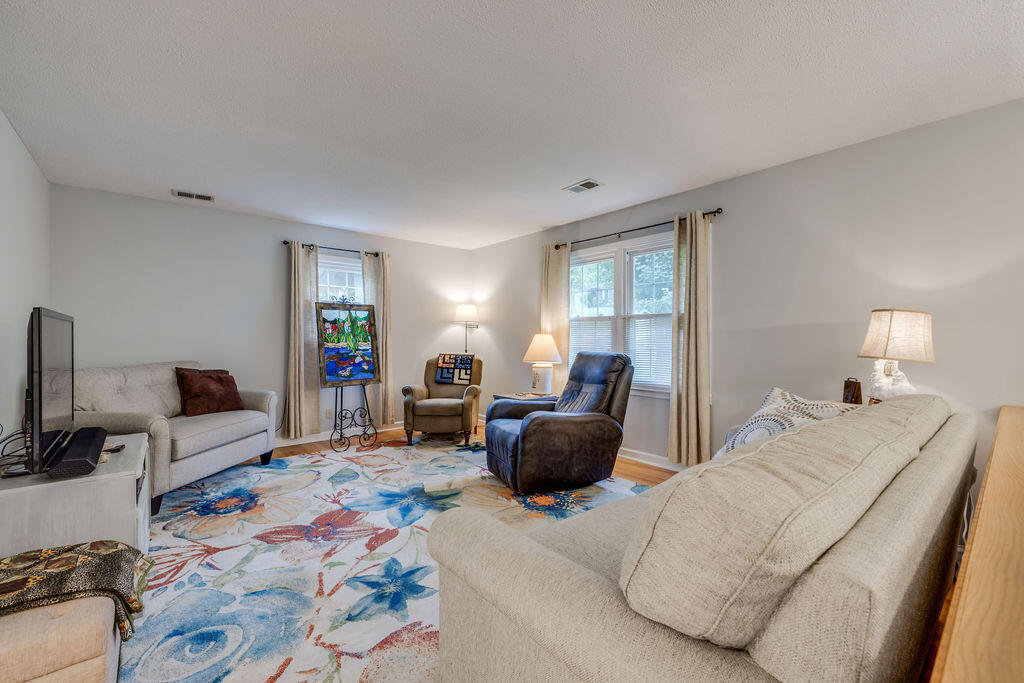 563 Jobe Road Elizabethton, TN 37643 - Photo 8 of 54 007
