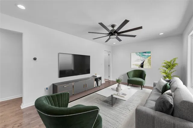 $394,000 | 4709 West 75th Street, Prairie Village, KS 66208