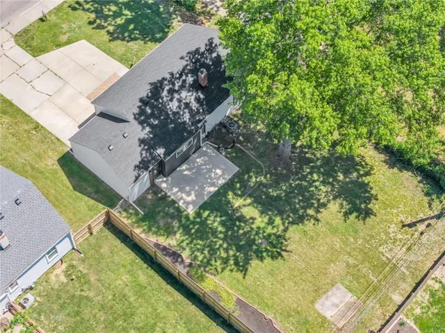 $394,000 | 4709 West 75th Street, Prairie Village, KS 66208