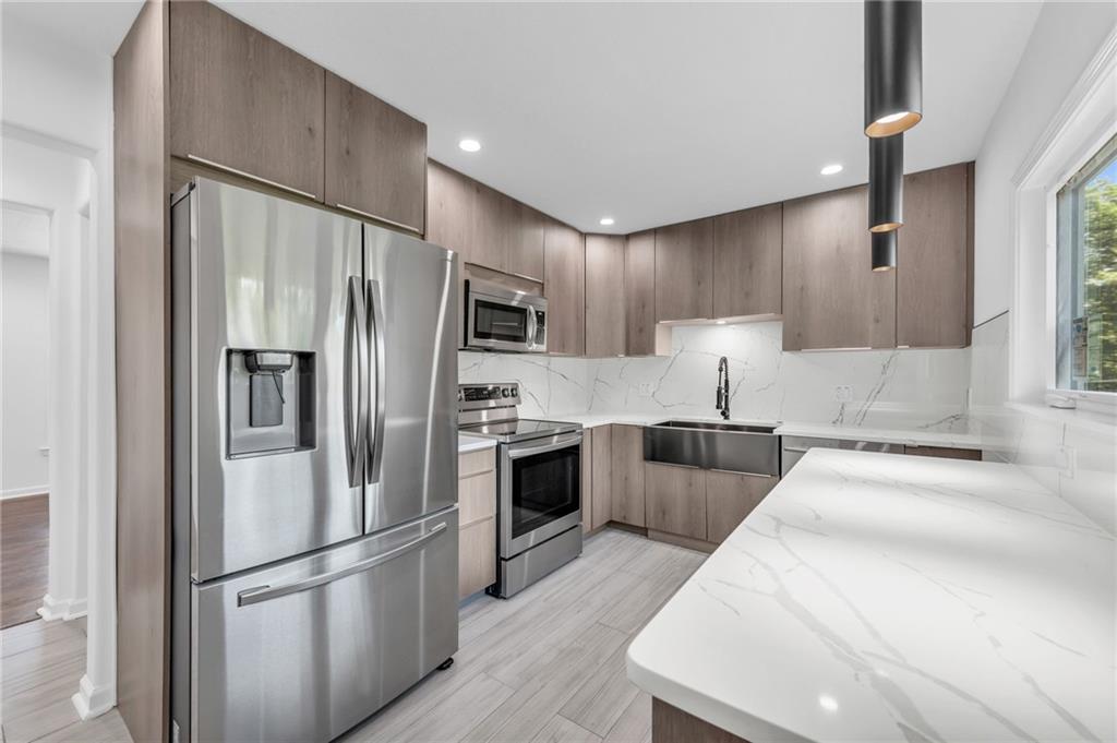 4709 West 75th Street Prairie Village, KS 66208 - Photo 7 of 31