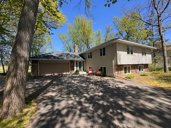 $450,000 | 1353 Wood Duck Trail, Shakopee, MN 55379