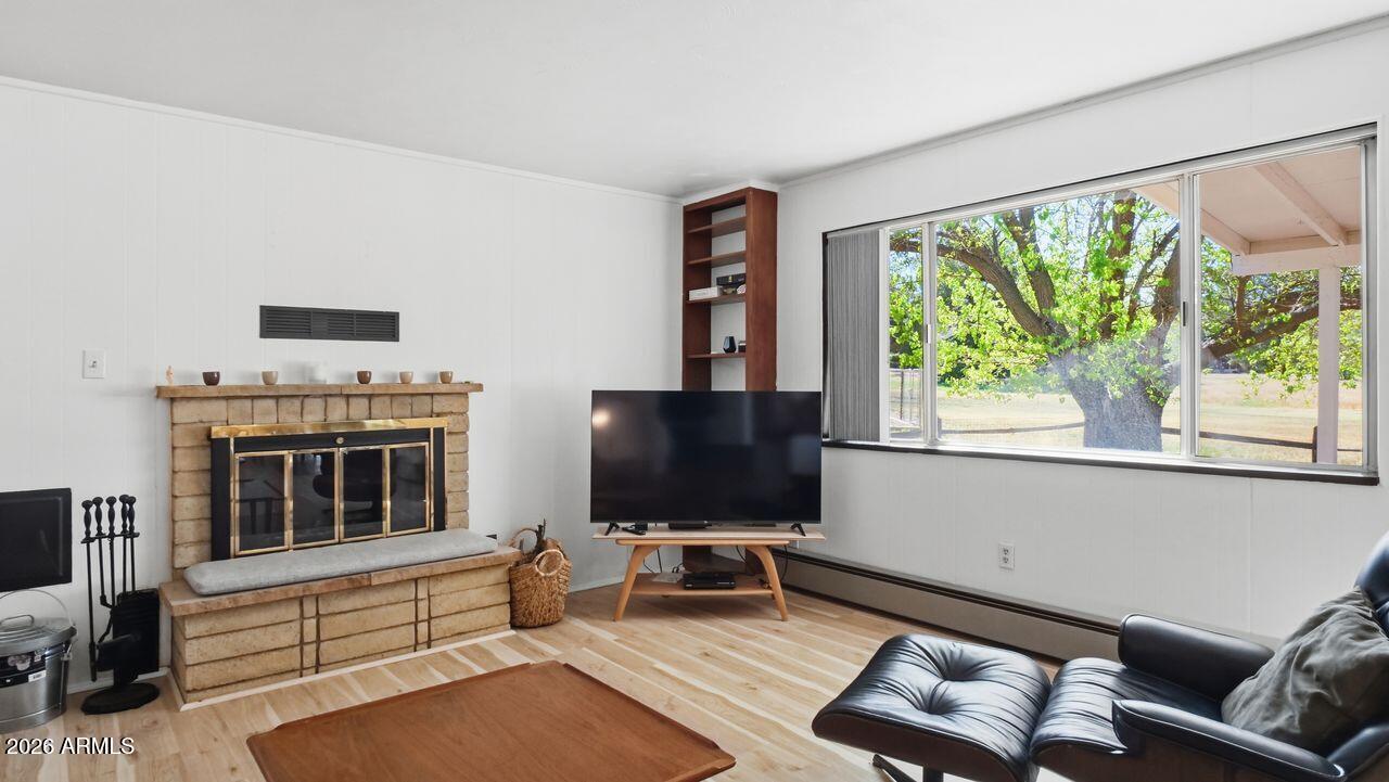 3555 East Rimrock Drive Rimrock, AZ 86335 - Photo 7 of 43 Living Room