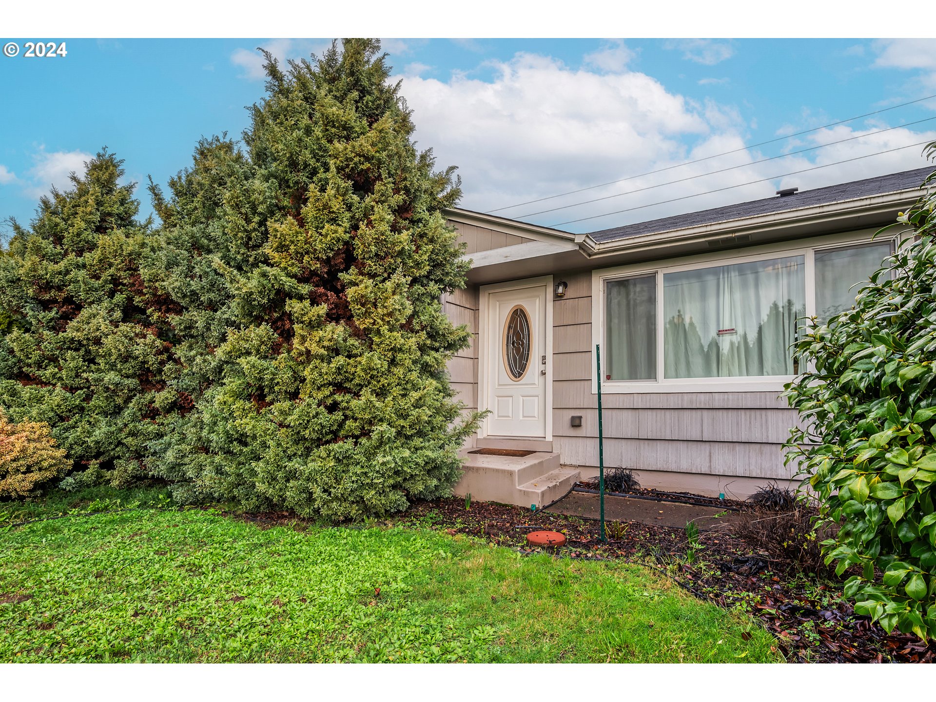 3325 Pheasant Boulevard Springfield, OR 97477 - Photo 1 of 21 Gallery Image 1