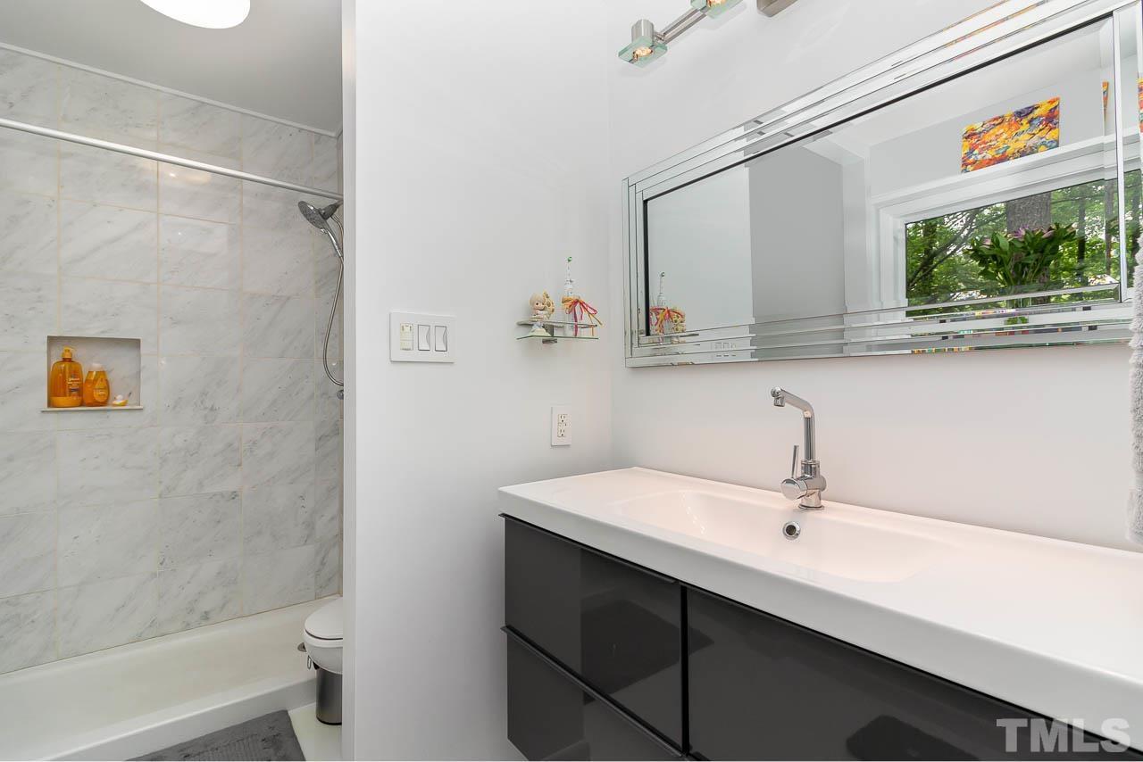 4100 Five Oaks Drive, Unit 3 Durham, NC 27707 - Photo 23 of 28