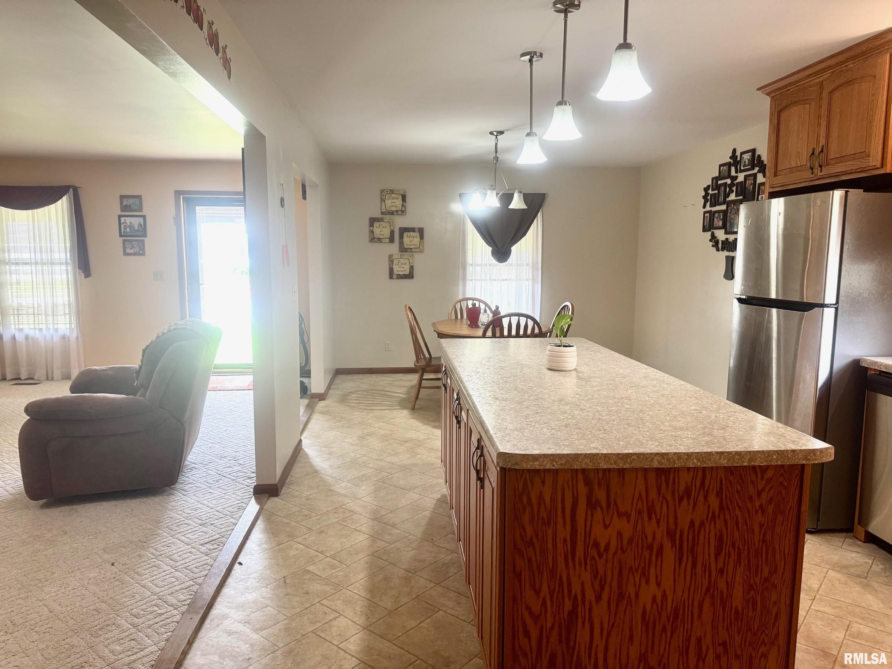 2222 Ravens Point Quincy, IL 62305 - Photo 6 of 17 Gallery Image 6