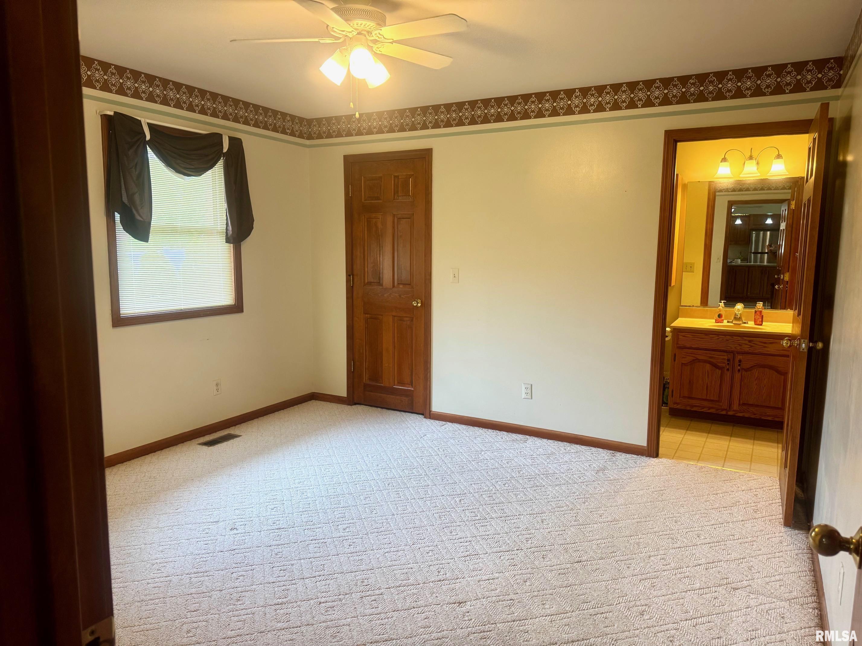 2222 Ravens Point Quincy, IL 62305 - Photo 8 of 17 Gallery Image 8