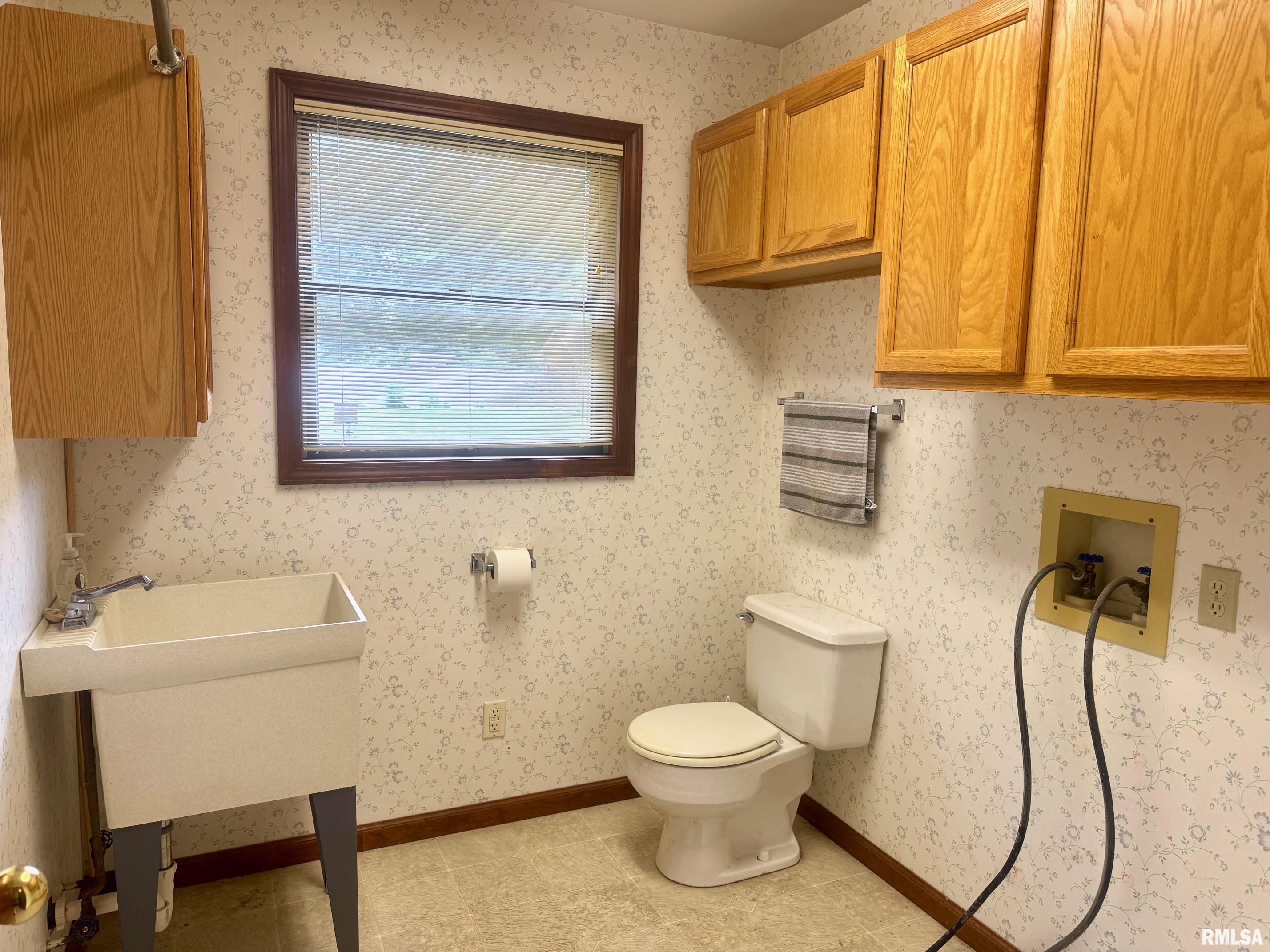 2222 Ravens Point Quincy, IL 62305 - Photo 9 of 17 Gallery Image 9