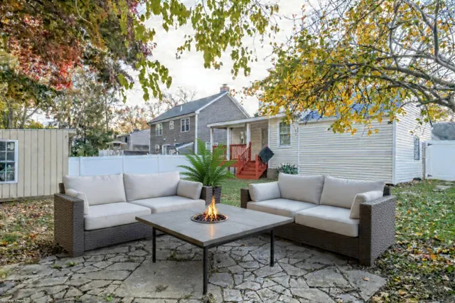 $459,000 | 30 Winfield Drive, Stratford, CT 06615