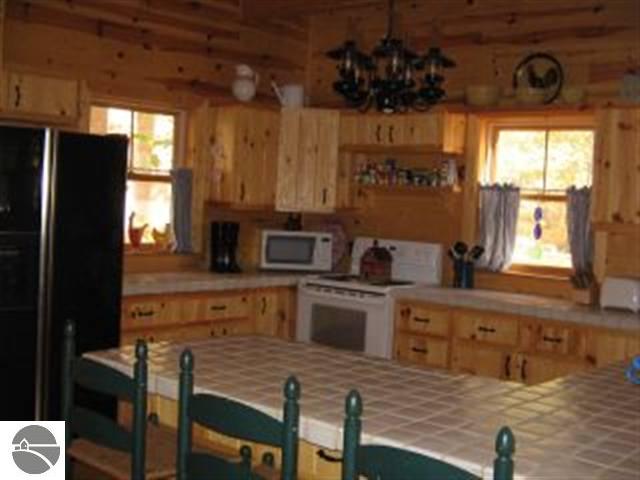 196 South Intermediate Lake Road Central Lake, MI 49622 - Photo 6 of 13 1698002-5.JPG