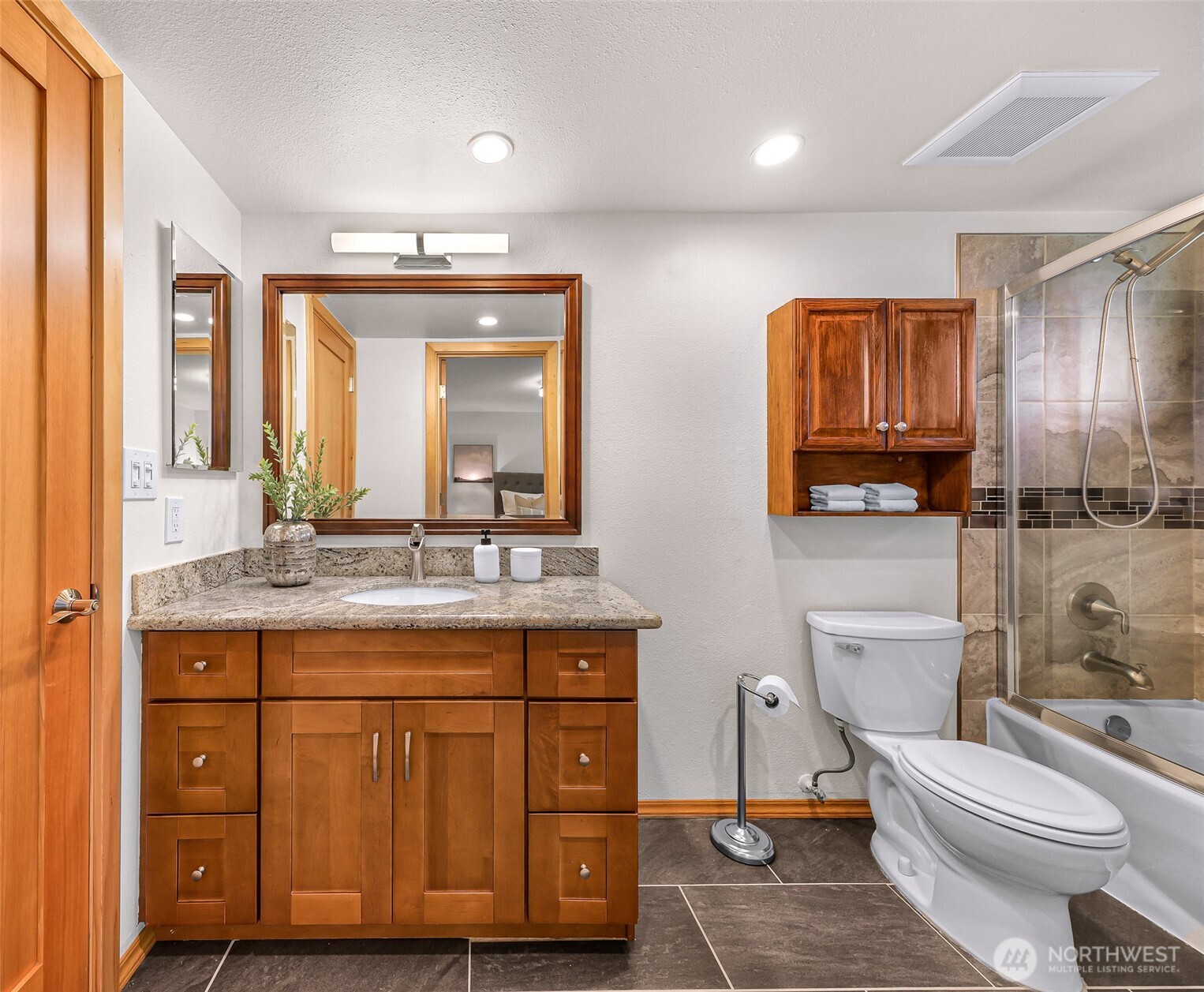 14724 107th Avenue Northeast Bothell, WA 98011 - Photo 19 of 40