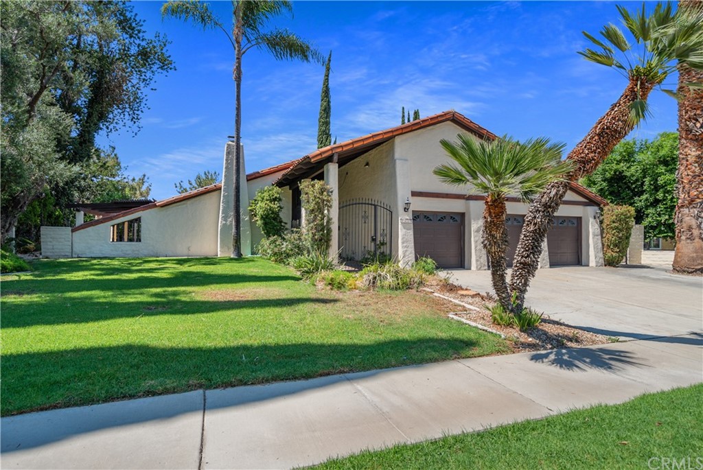 1435 Vía Vallarta Riverside, CA 92506 - Photo 1 of 1 Gallery Image 1
