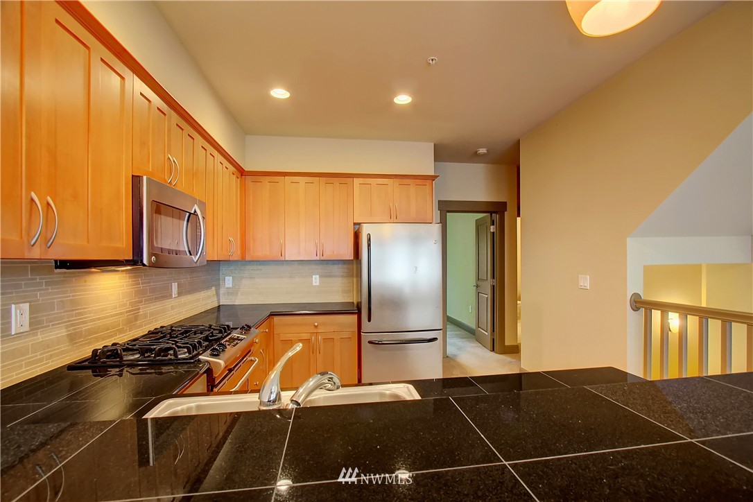 2115 201st Place Southeast, Unit K3 Bothell, WA 98012 - Photo 4 of 18