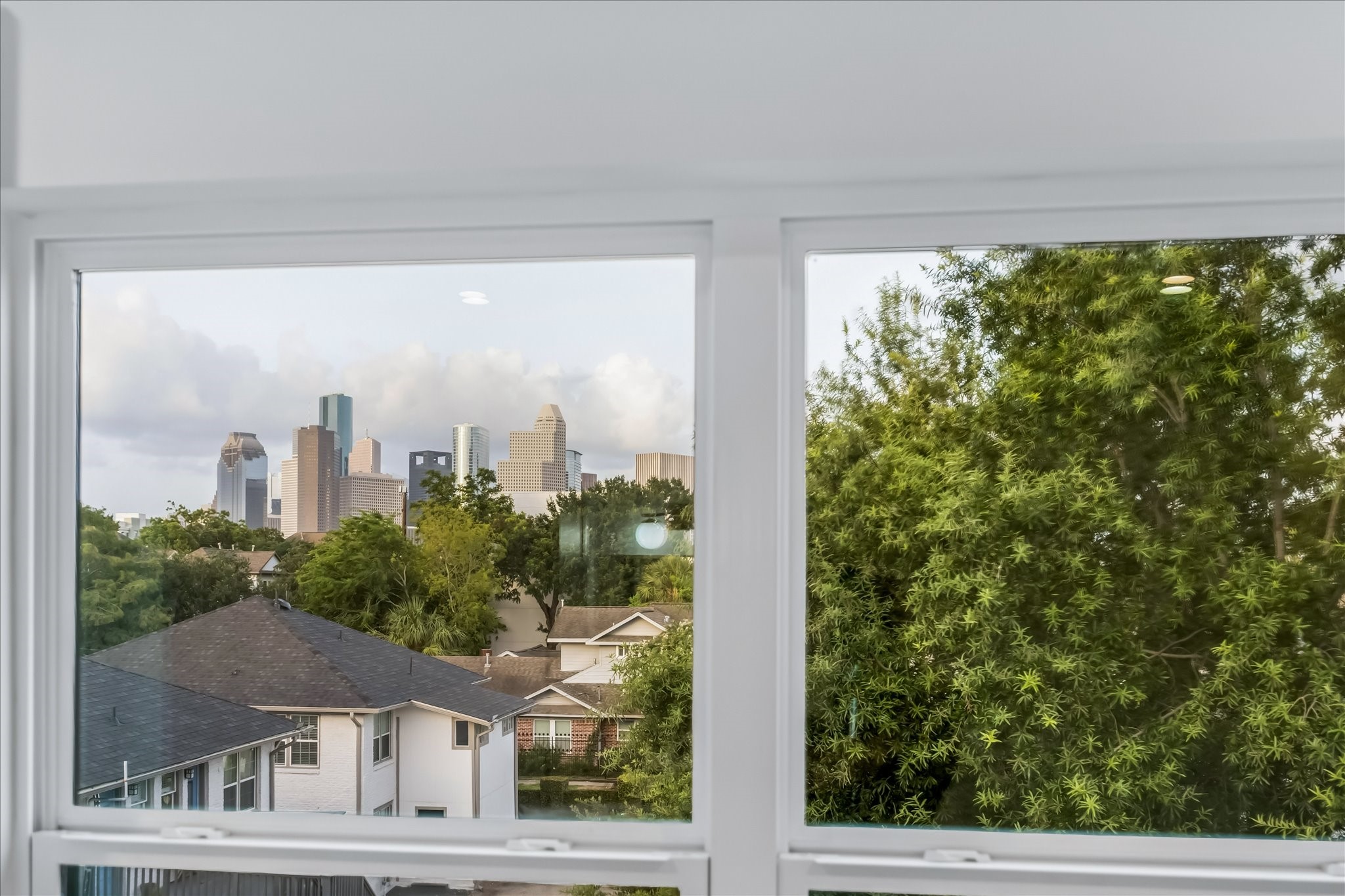 617 Bomar Street Houston, TX 77006 - Photo 34 of 44