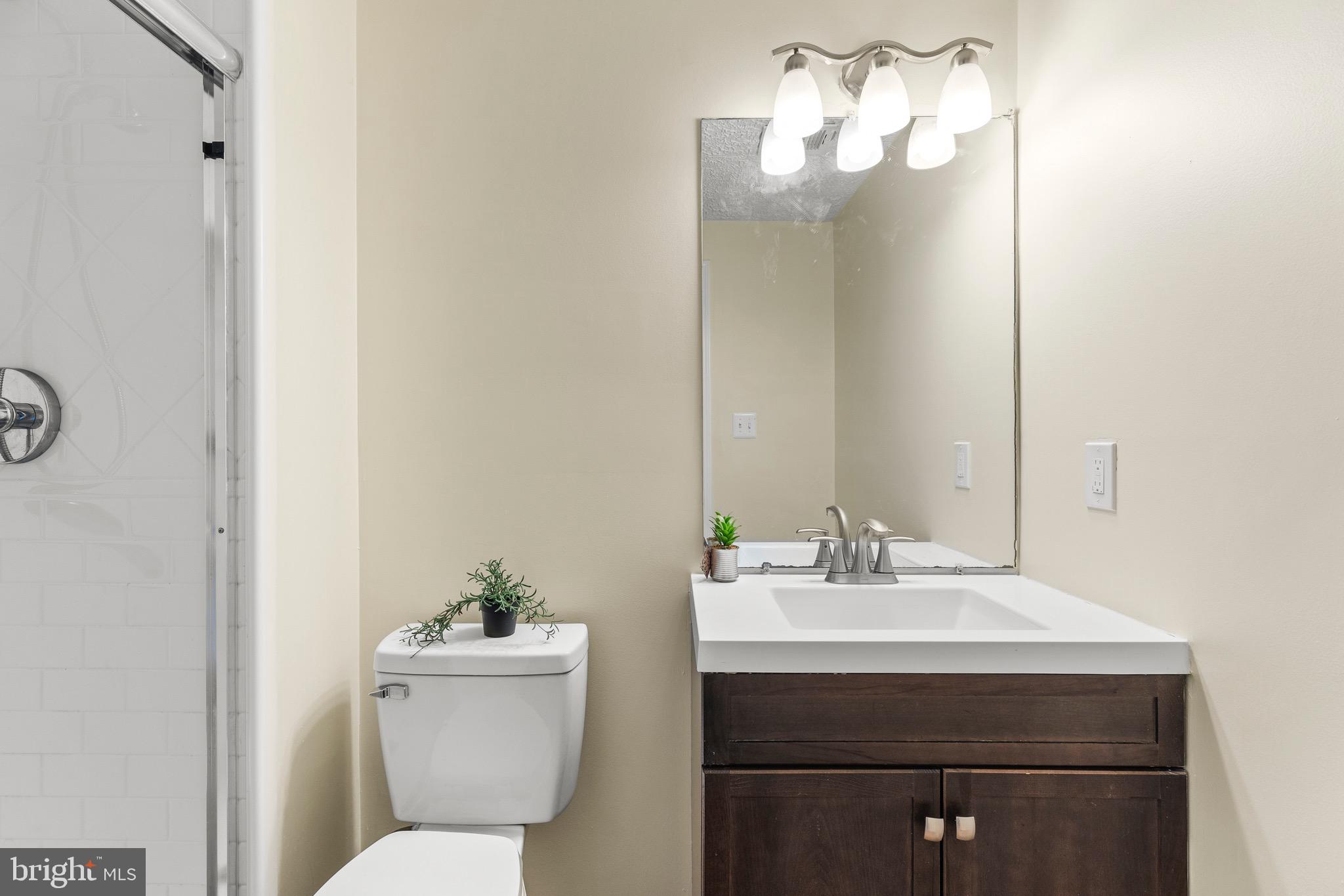 7451 Lone Star Road Lorton, VA 22079 - Photo 24 of 34 Gallery Image 24