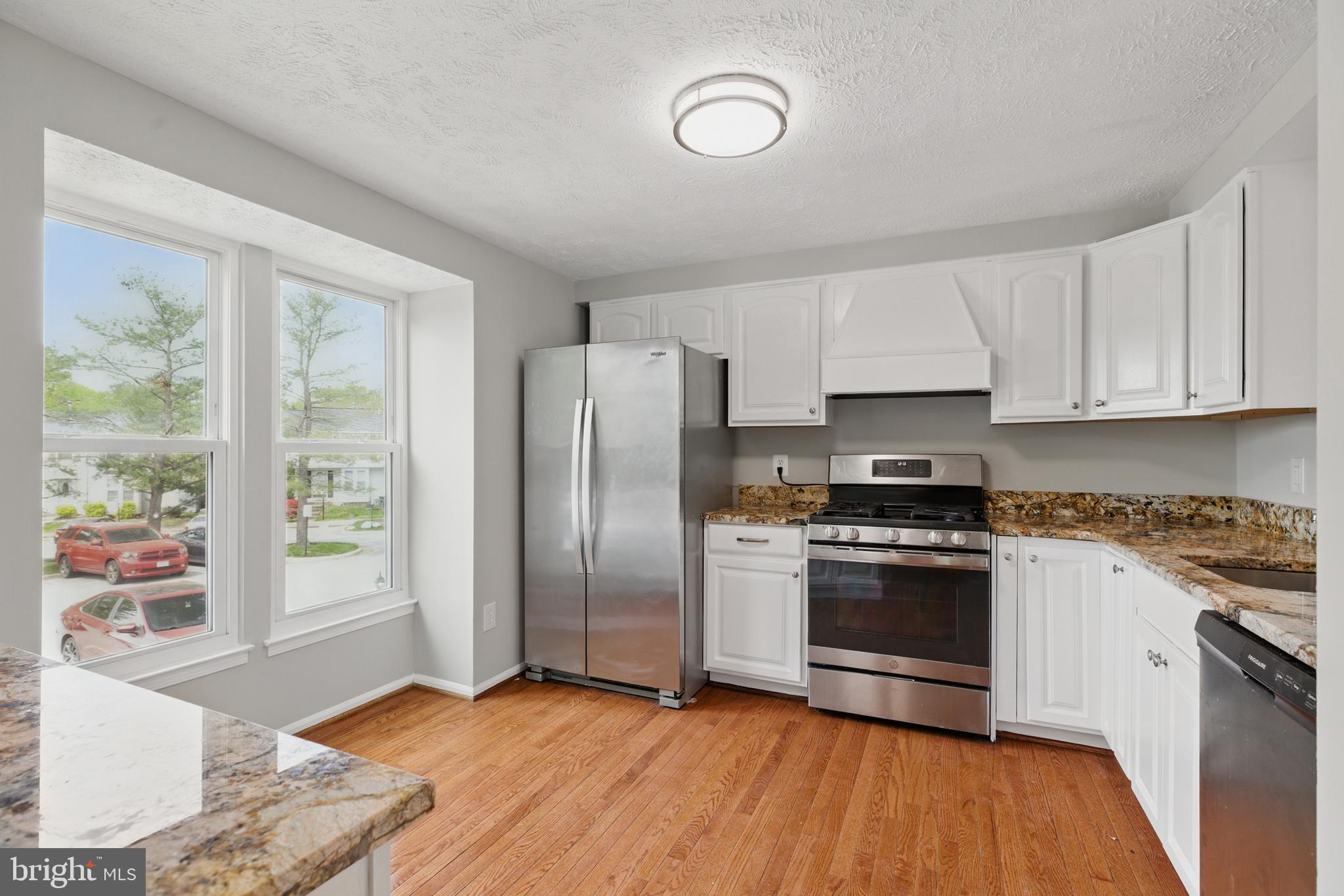 7451 Lone Star Road Lorton, VA 22079 - Photo 4 of 34 Gallery Image 4