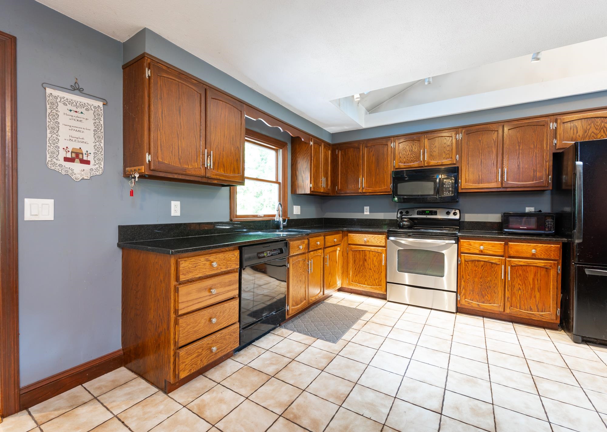 34 Walker Road Atkinson, NH 03811 - Photo 31 of 33