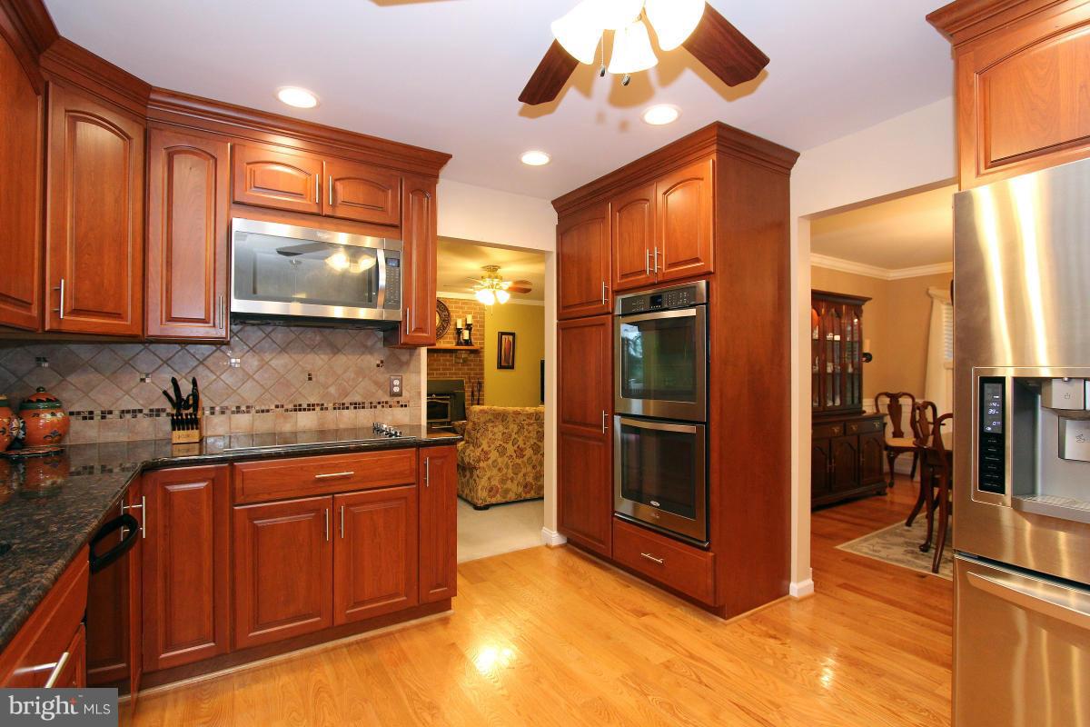 670 Long Corner Road Mount Airy, MD 21771 - Photo 7 of 29 Kitchen