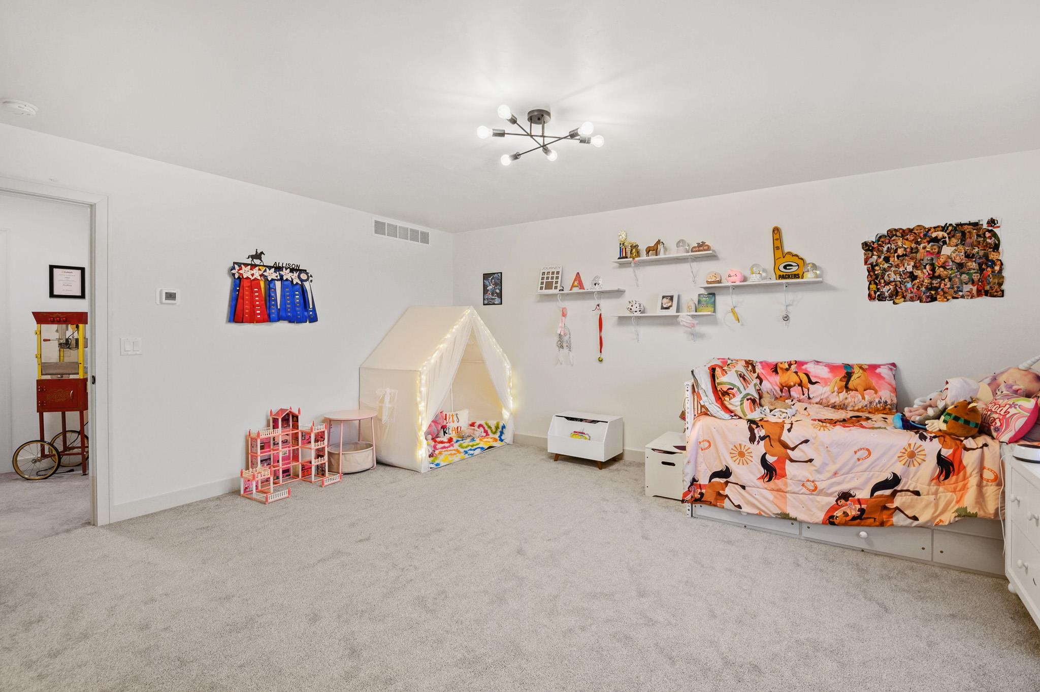 655 Sunset Ridge Green Bay, WI 54313 - Photo 36 of 50