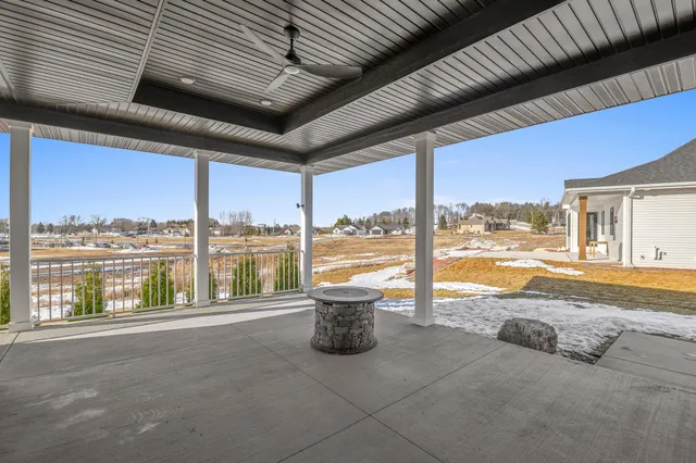 $784,900 | 655 Sunset Ridge, Green Bay, WI 54313