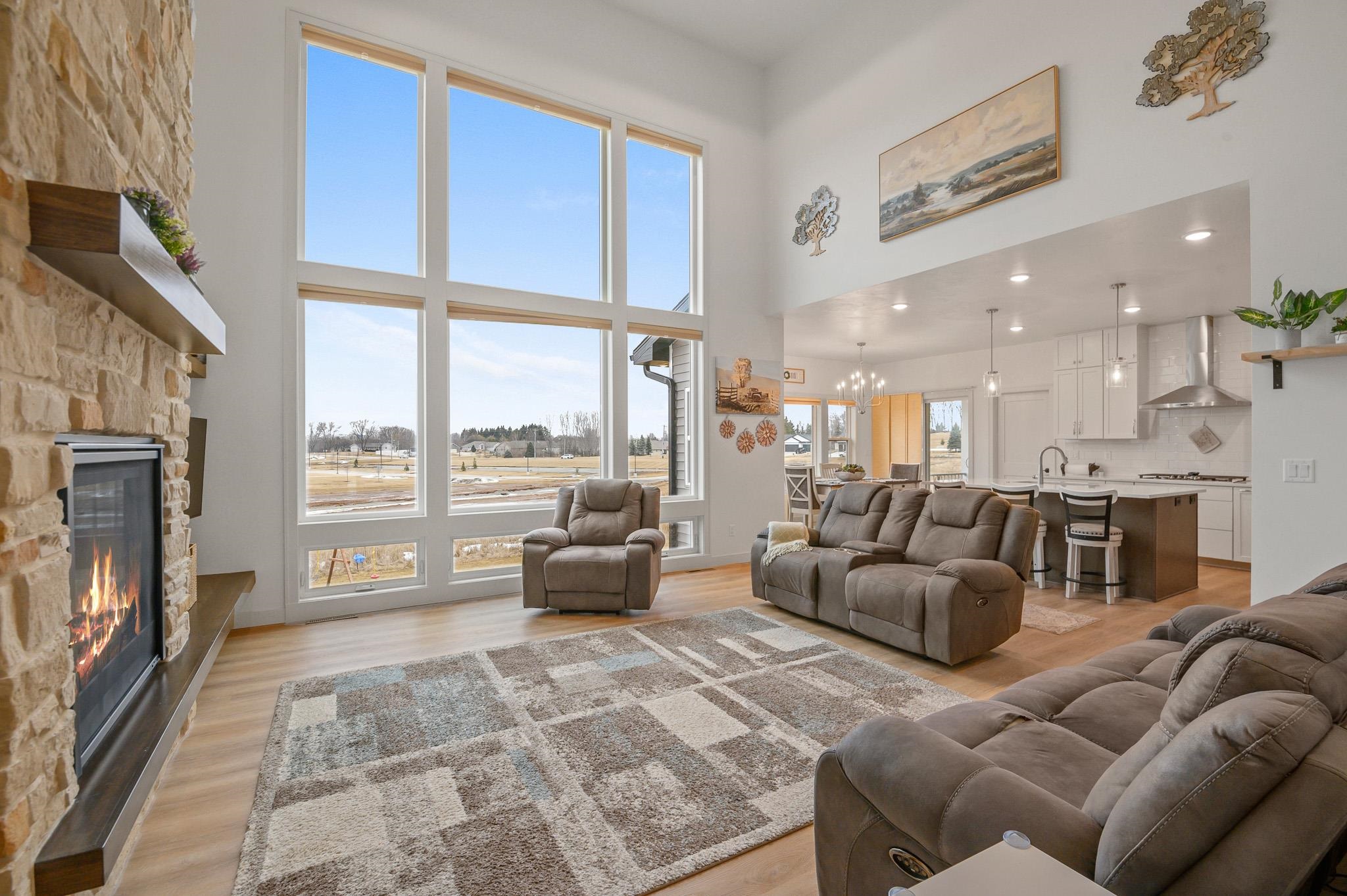 655 Sunset Ridge Green Bay, WI 54313 - Photo 5 of 50