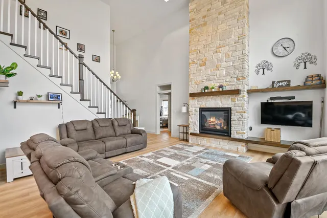 $784,900 | 655 Sunset Ridge, Green Bay, WI 54313