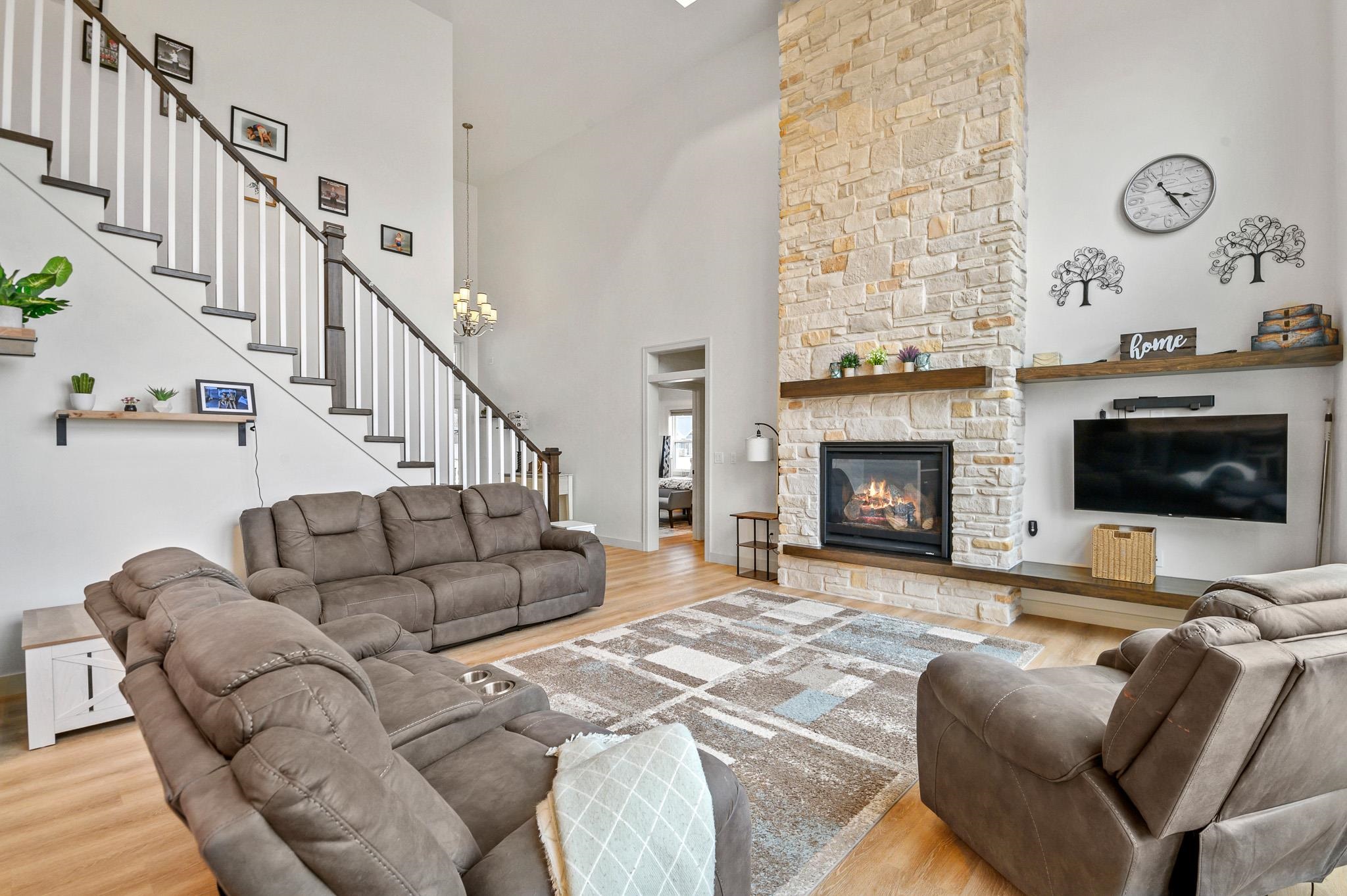 655 Sunset Ridge Green Bay, WI 54313 - Photo 8 of 50