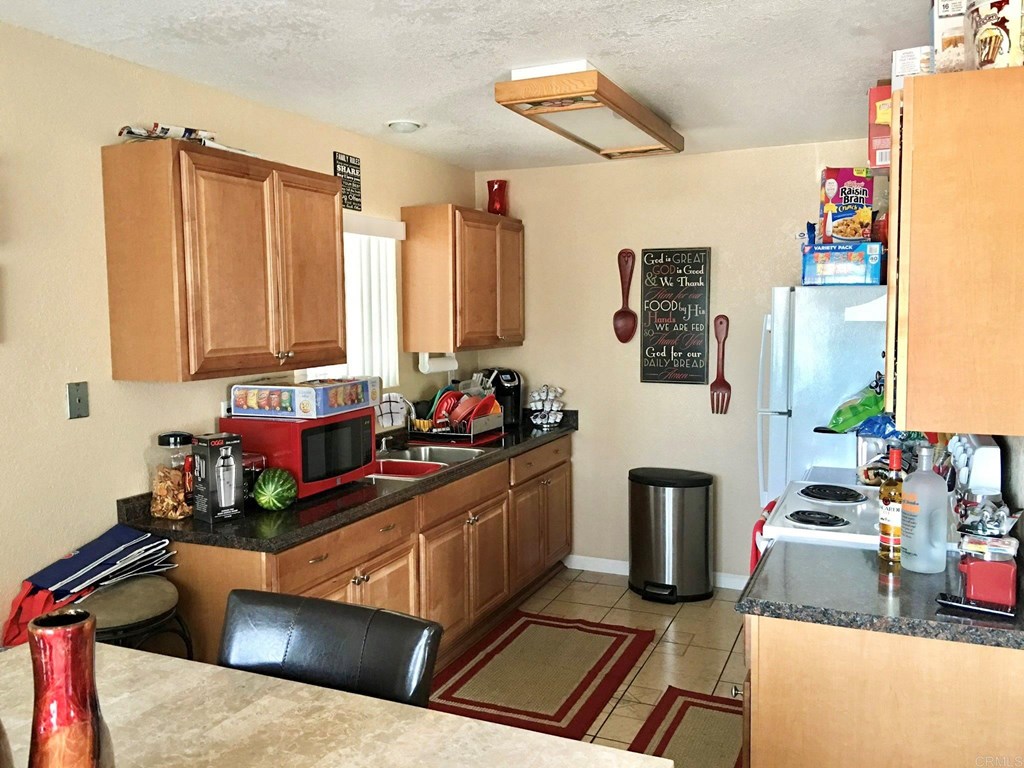 8724 Lamar Street Spring Valley, CA 91977 - Photo 6 of 40