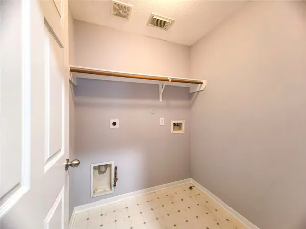 $2,650 | 15510 Fir Woods Lane, Cypress, TX 77429