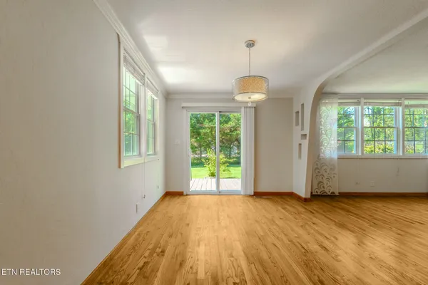 $519,000 | 805 Wesley Road Northwest, Knoxville, TN 37909