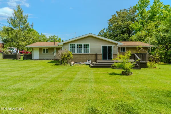 $519,000 | 805 Wesley Road Northwest, Knoxville, TN 37909