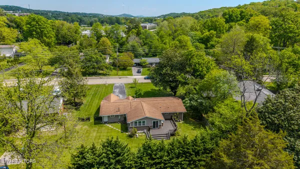 $519,000 | 805 Wesley Road Northwest, Knoxville, TN 37909