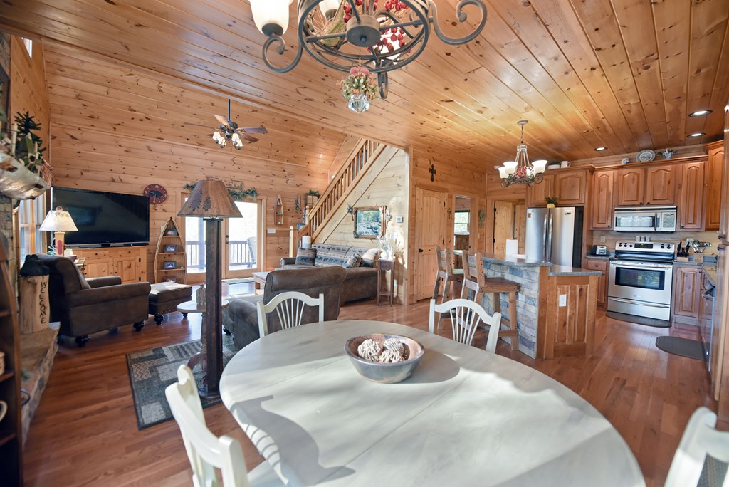 77 Walhala Trail Blue Ridge, GA 30513 - Photo 5 of 51 Gallery Image 5