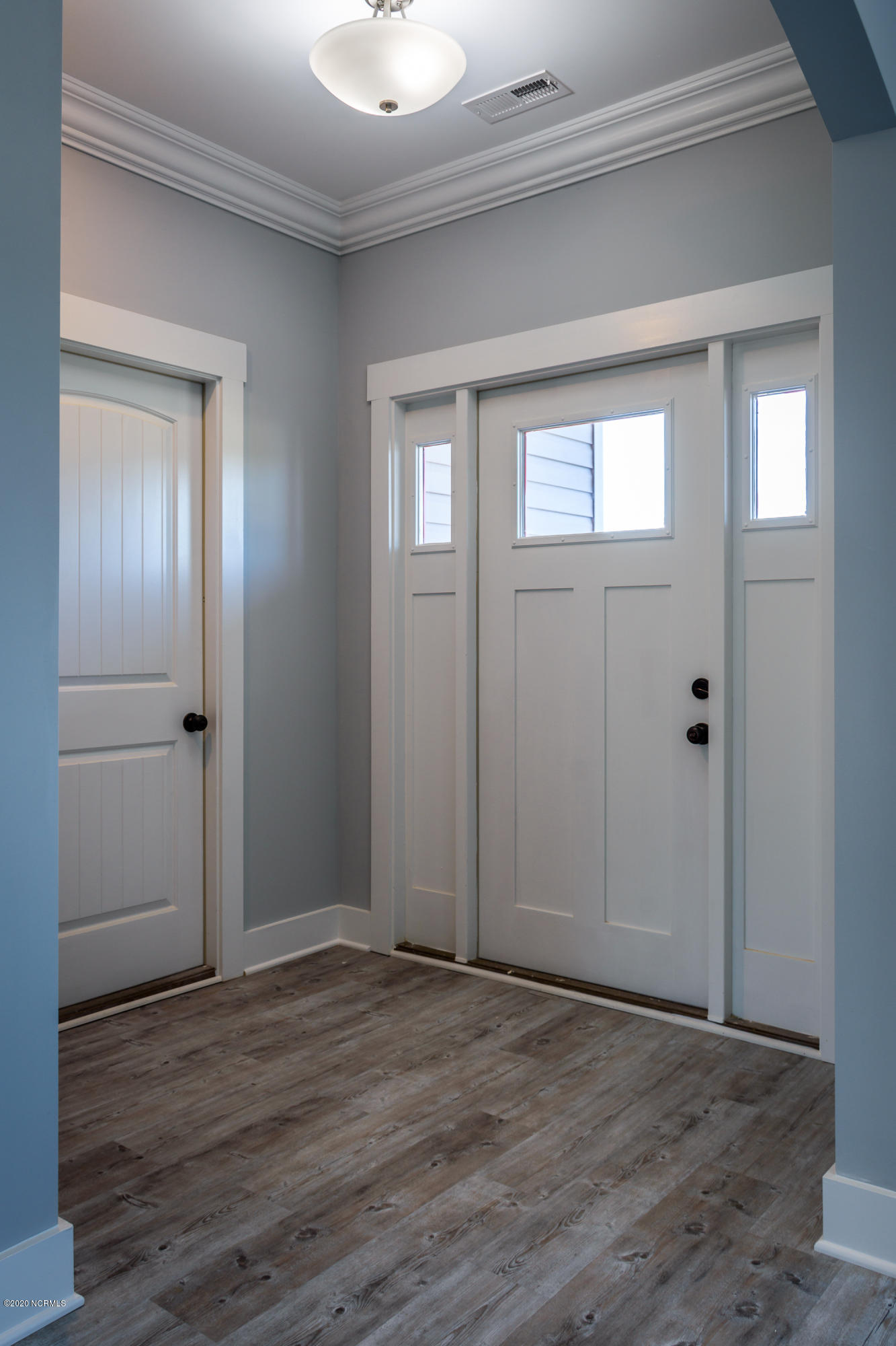 505 Perth Court Hubert, NC 28539 - Photo 10 of 42 Entry