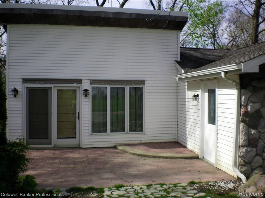 2057 Gray Road Lapeer, MI 48446 - Photo 4 of 30 2057 Gray 008.JPG