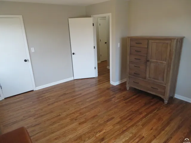 $460,000 | 24243 Sandusky Road, Tonganoxie, KS 66086