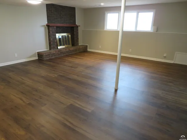 $460,000 | 24243 Sandusky Road, Tonganoxie, KS 66086