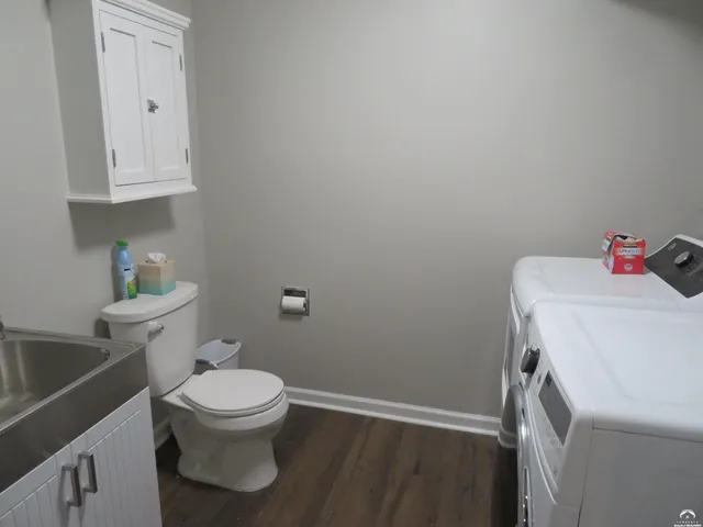 $460,000 | 24243 Sandusky Road, Tonganoxie, KS 66086