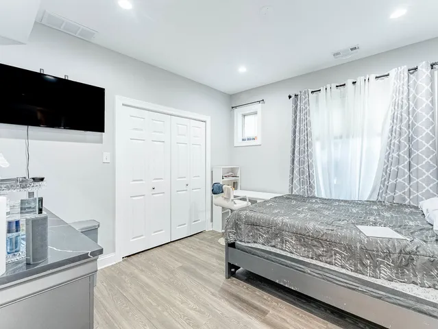 $725,000 | 5330 West Drummond Place, Chicago, IL 60639