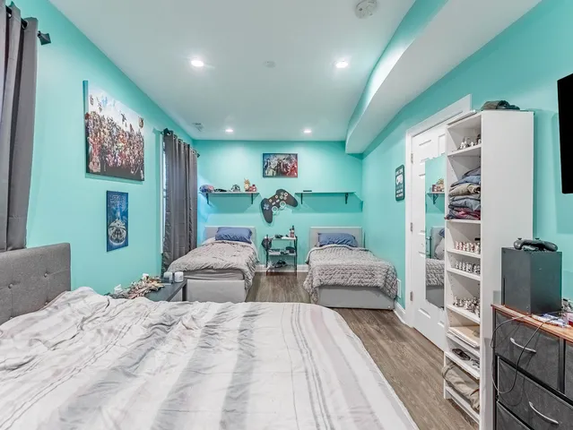 $725,000 | 5330 West Drummond Place, Chicago, IL 60639