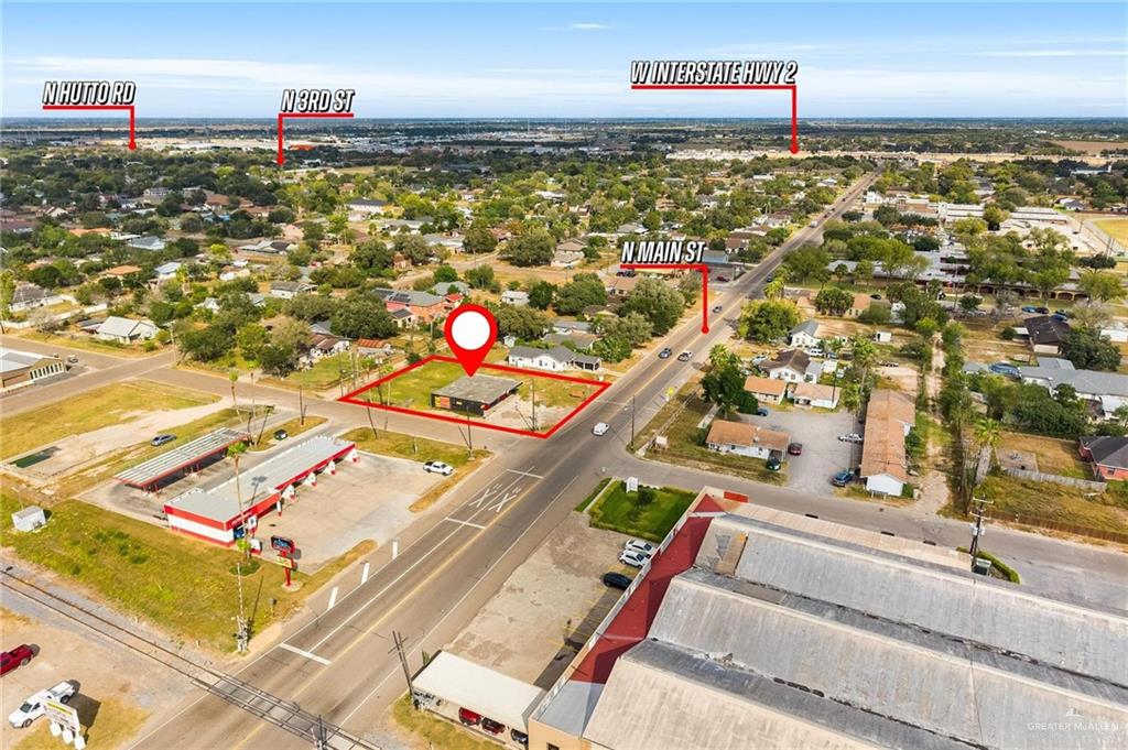 103 North Main Street Donna, TX 78537 - Photo 5 of 10 a picture of a tennis court