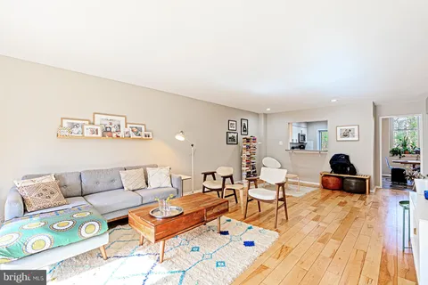 $3,495 | 11502 Sunder Court, Reston, VA 20190