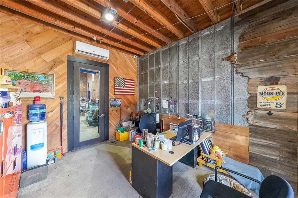 250 Cleveland Street Locust Grove, GA 30248 - Photo 6 of 47