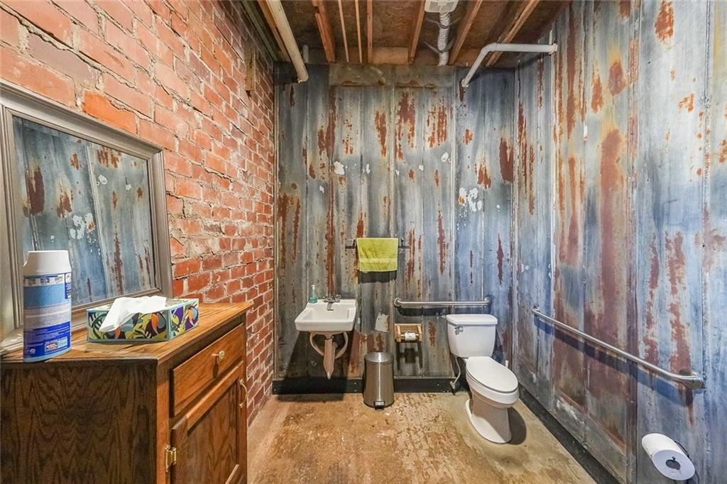 250 Cleveland Street Locust Grove, GA 30248 - Photo 7 of 47